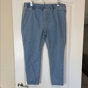 Eileen Fisher Light Wash Pull On Jeans Large